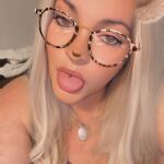MrsQueen Goddess avatar