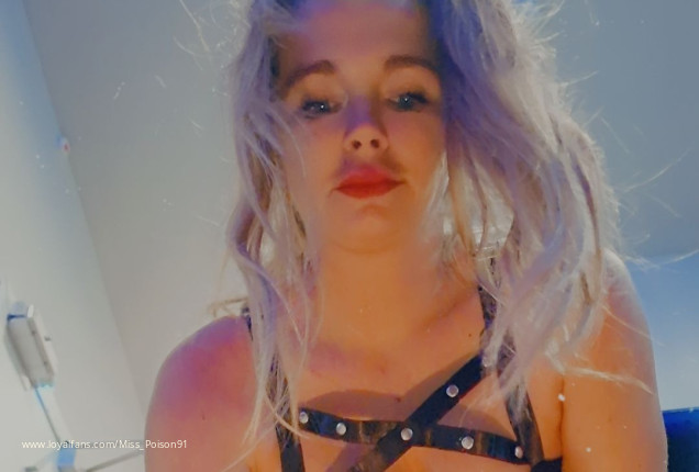 Impactplay - Miss Poison Official Profile | www.Loyalfans.com