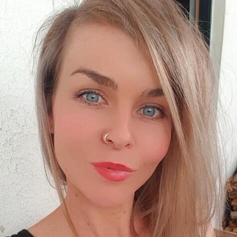 AussieMilfAkyra avatar