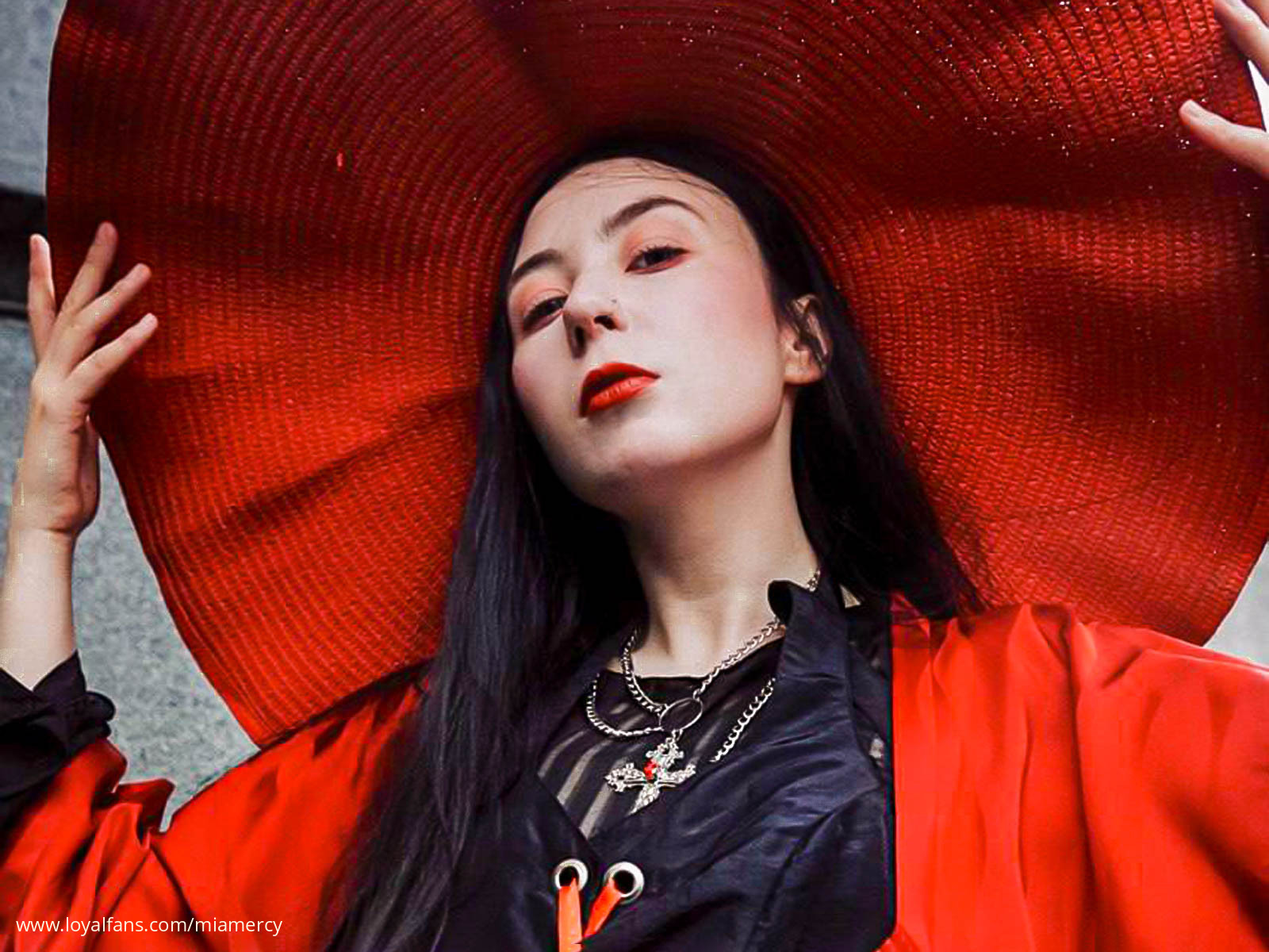 MiaMercy's videos and clips Official account LoyalFans