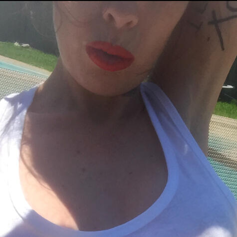 TroubledBarbi3 avatar
