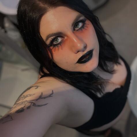 GothVixenBabe avatar