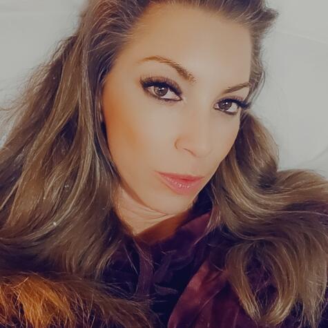 Lady LorReign avatar