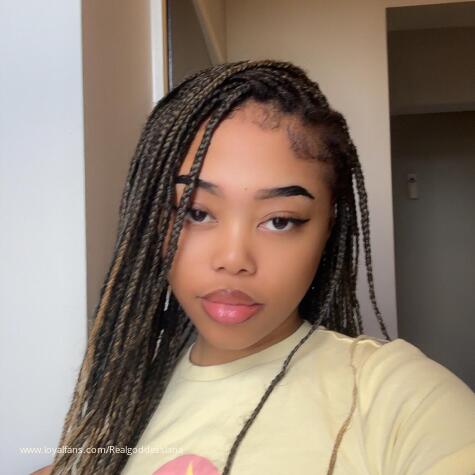 RealGoddess Lana avatar