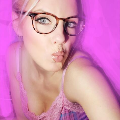 HollyxBourbon avatar