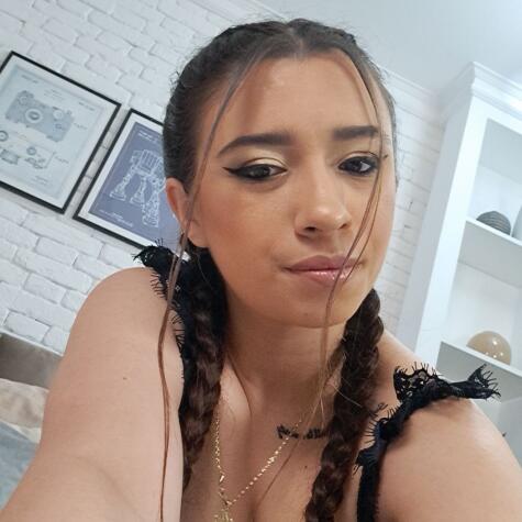 Oliviarae2611 avatar