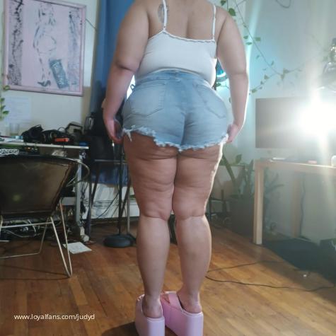  The Leg Tease  avatar