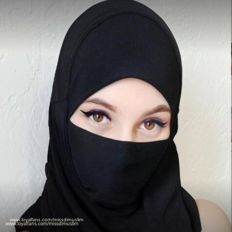 Miss Dina muslim avatar