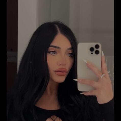 yungwednesday_ avatar