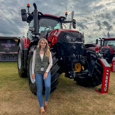 AbiCoombes’s Official Social Fan Page | LoyalFans