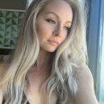 ElisaExplorez avatar