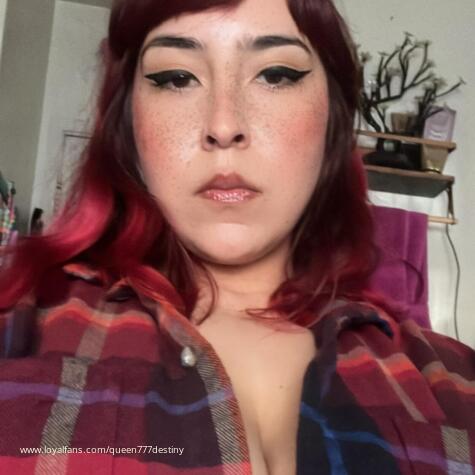 Queen777Destiny avatar
