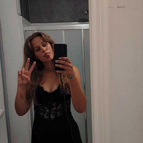 emmieownsyou avatar