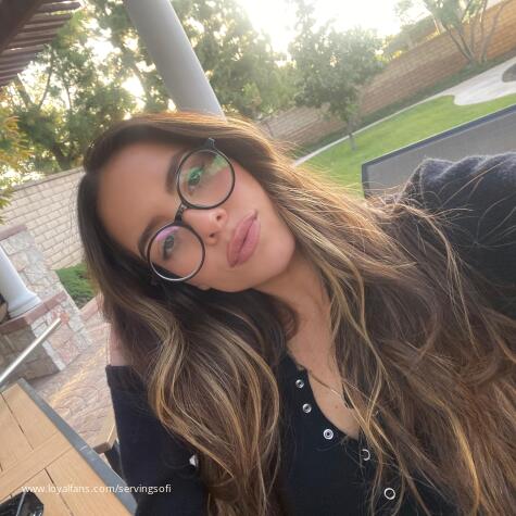 ServingSofi avatar