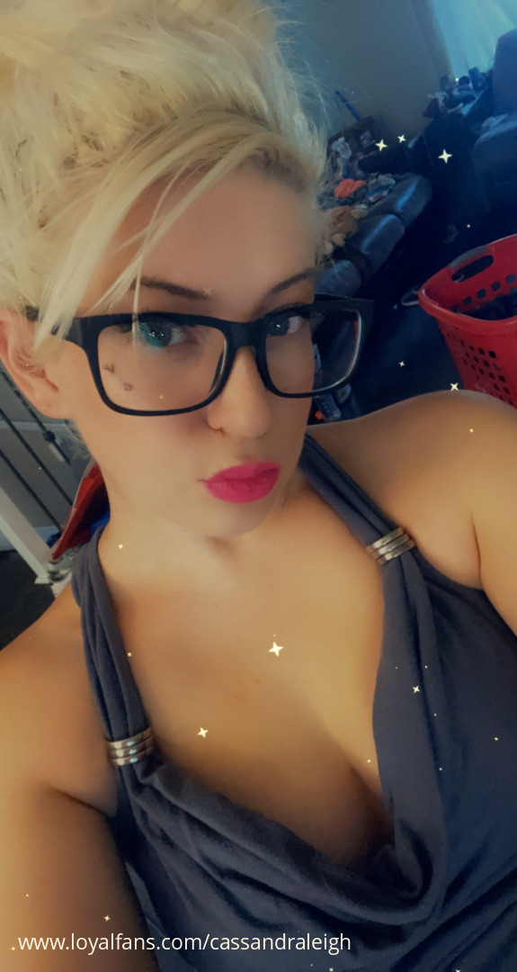 Cassandra Leigh’s Official Social Fan Page | LoyalFans