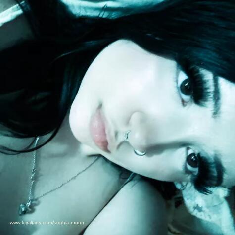 Sophia_moon avatar