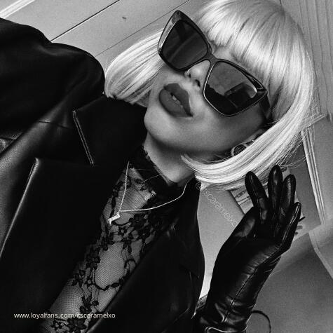 MISTRESS CARAMEL avatar