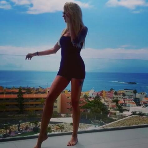 Tallblondie avatar