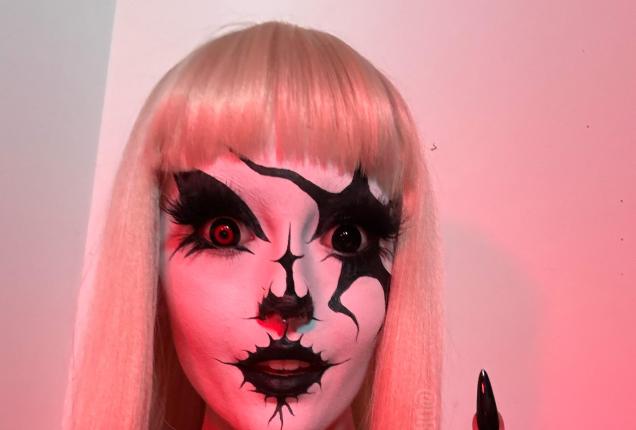 denial is ur destiny - Draculin Archive Official Photos | www.Loyalfans.com