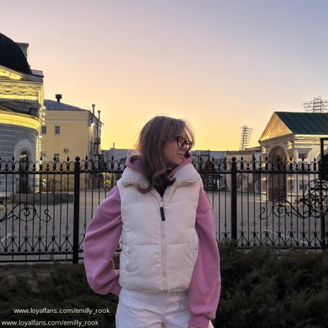 Emilly Rook’s Official Social Fan Page | LoyalFans