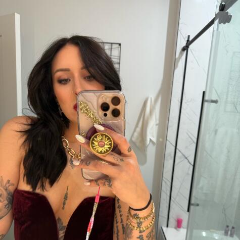 Goddess Nina owns you avatar