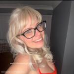 HayleyHoneyy avatar