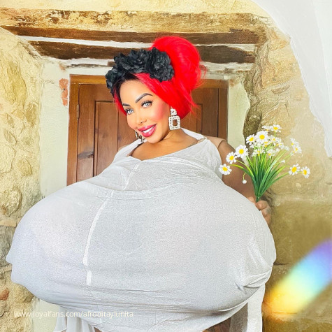 Afrodita y Lunita avatar