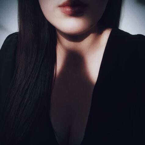 LadyLuxuriaUK avatar