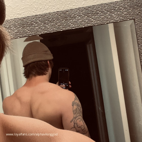 AlphaVikingGod avatar