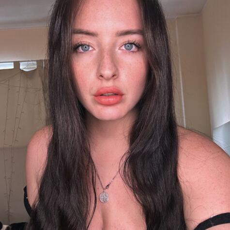 Goddess Valentina |smoking queen avatar