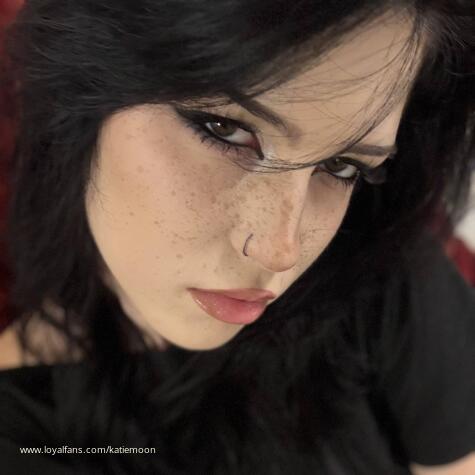 KatieMoon avatar