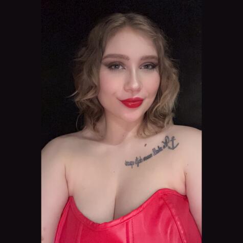 ravenroxyy avatar