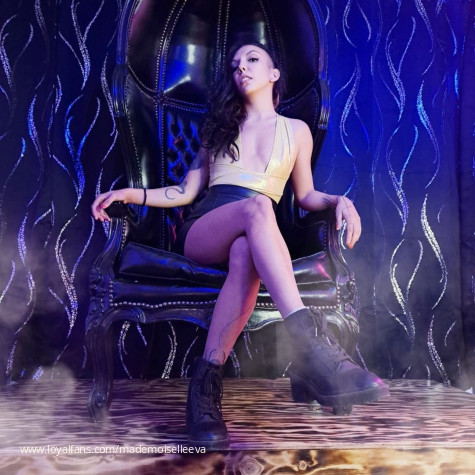 Mademoiselle Eva avatar