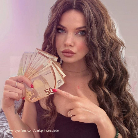 Dark Princess Jade’s Official Social Fan Page LoyalFans