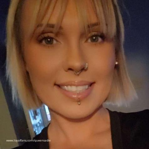 QUEEN SaDiE avatar