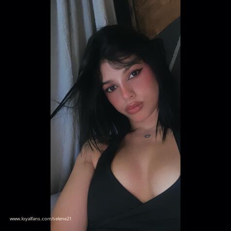 Nicole25 avatar