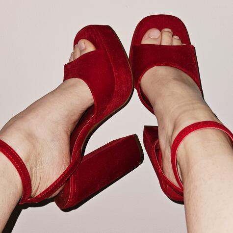 TeenyFootPrincess avatar