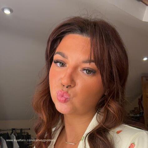 Curveygoddess avatar