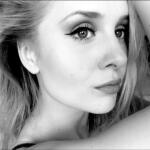 Ynadia Frost avatar