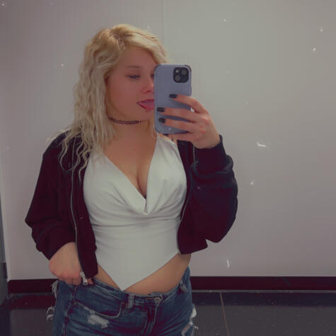 MaDoM Sophie  avatar
