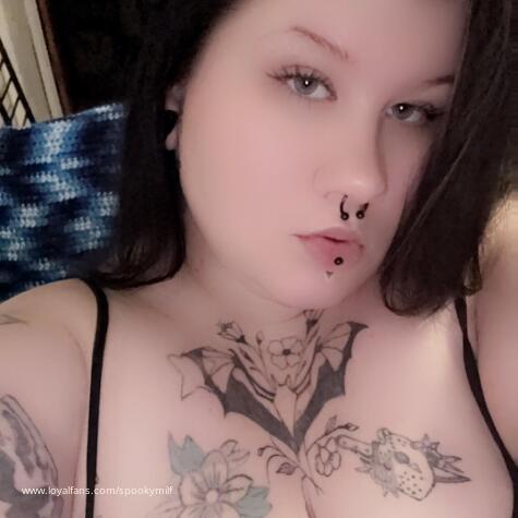 Momma-Z avatar