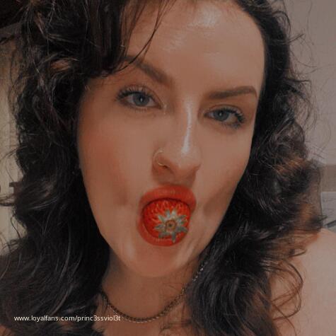 FemDom Princess Violet avatar