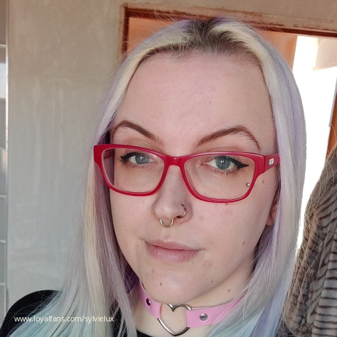 SylvieLux avatar