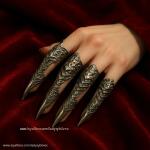 Lady Sybil Vex avatar