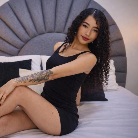 BellaVelvets avatar