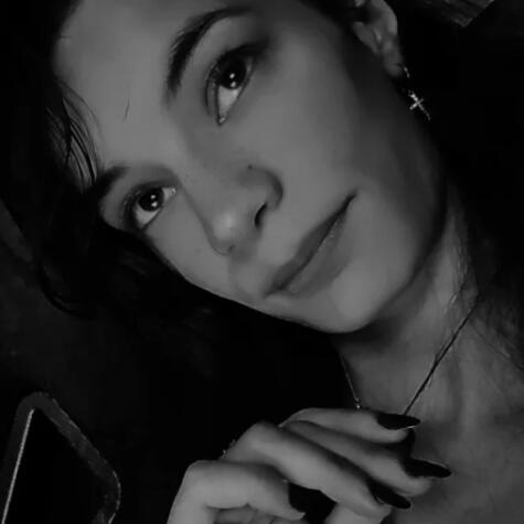 ViviCharms avatar