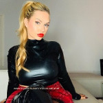 Miss Roxana Rae avatar