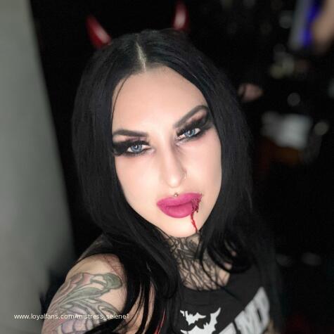 Vamp goddess Selene avatar