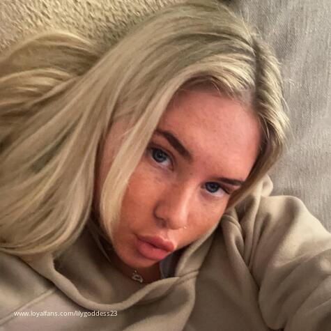 LilyGoddess23 avatar