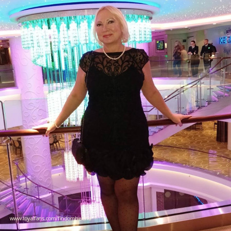 Mature Goddess Helena Hypn0 avatar